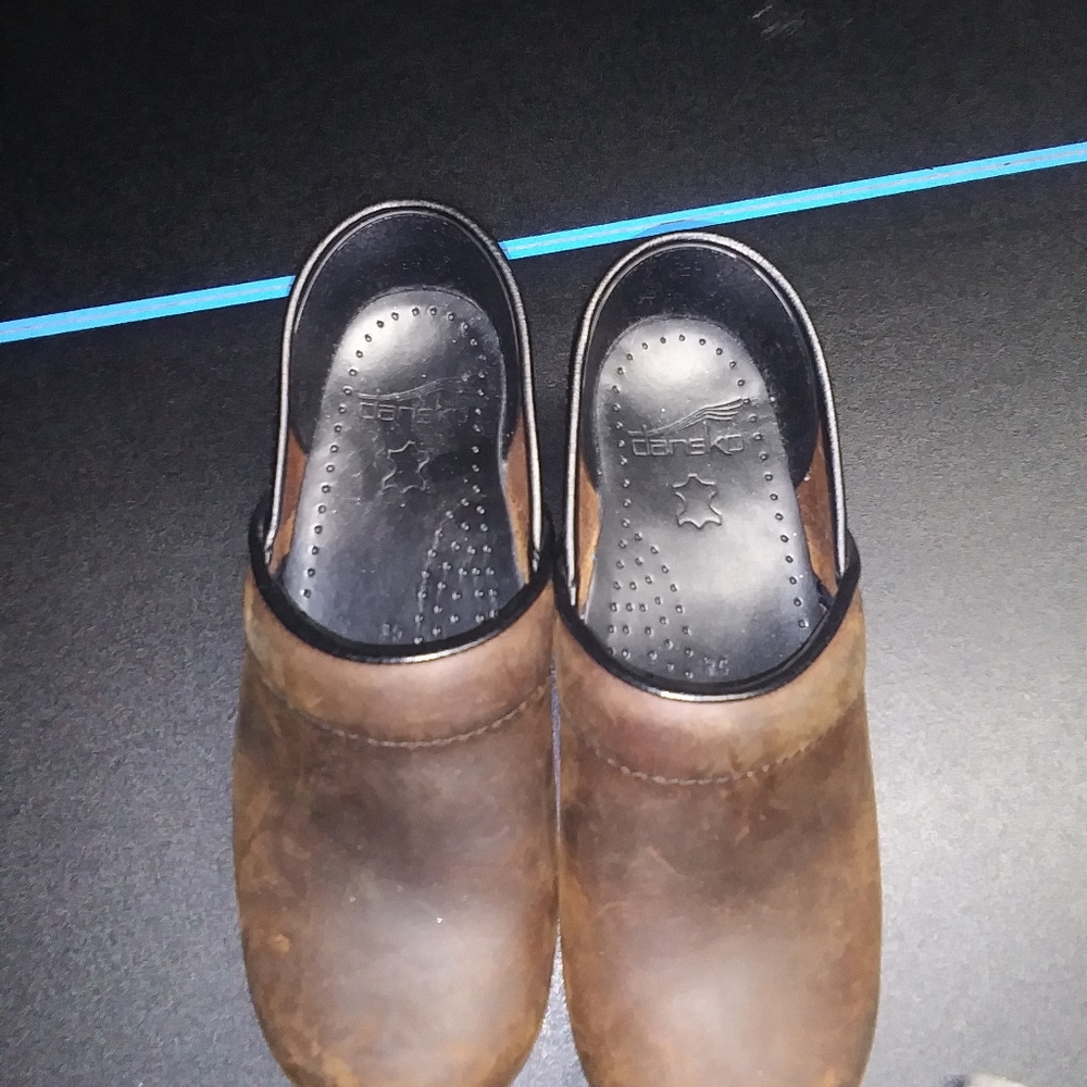 Clogs